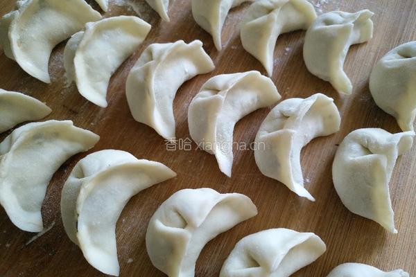  干萝卜叶猪肉馅饺子的做法图解18