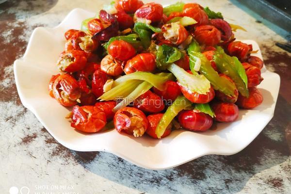 酱香麻辣小龙虾的做法图解6