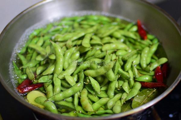 香辣煮毛豆的做法图解6