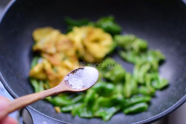 辣椒炒鸡蛋的做法图解8