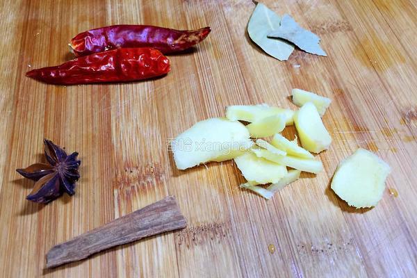 牛尾巴鱼白菜豆腐泡汤的做法图解4