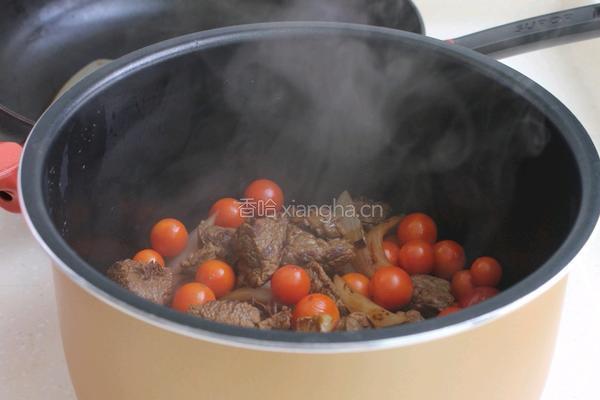 毛芋圣女果炖牛肉的做法图解9