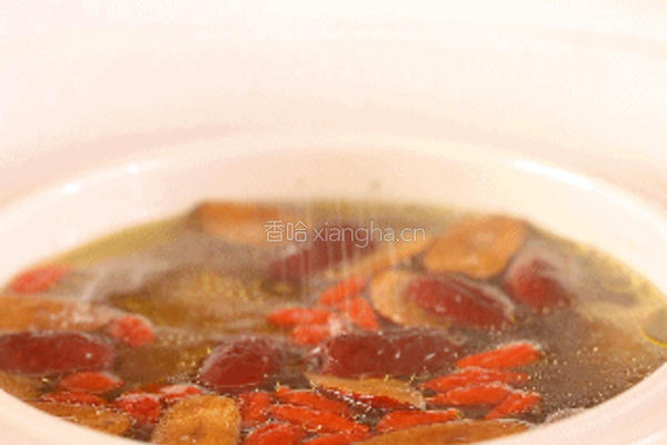 羊肚菌鸽子新西兰花胶汤的做法图解6