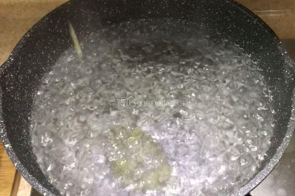 粤式—白灼芥兰的做法图解4