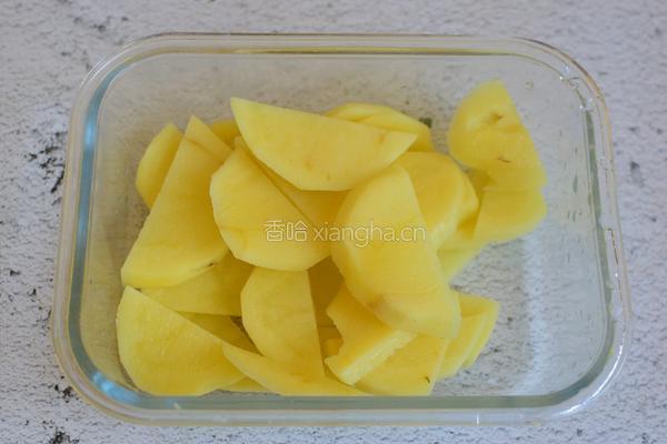 香烤土豆塔的做法图解1