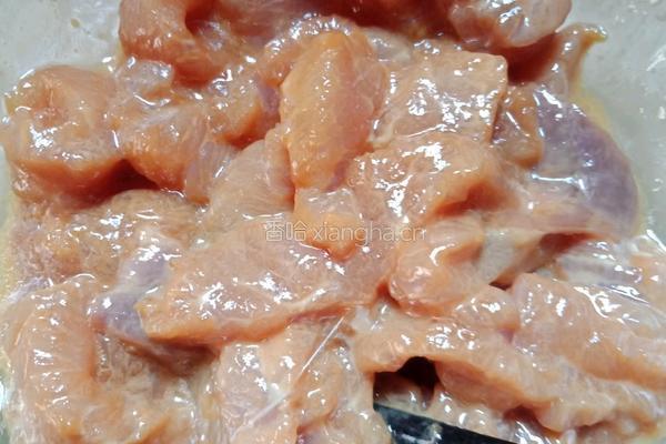 青椒炒肉丝的做法图解4
