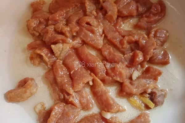 青椒炒肉丝的做法图解7