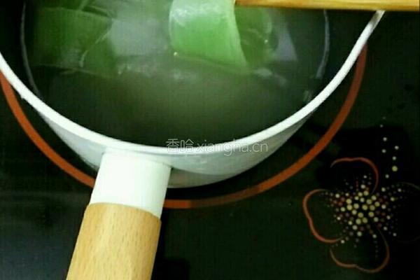 缤纷金针菇卷的做法图解5