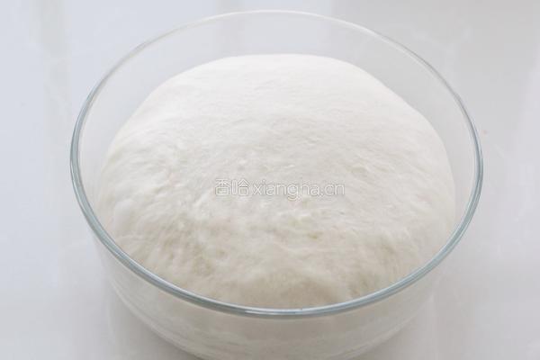 牛奶面包卷（中种法）的做法图解1