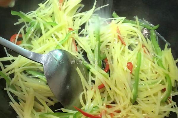 川式-双椒土豆丝的做法图解6