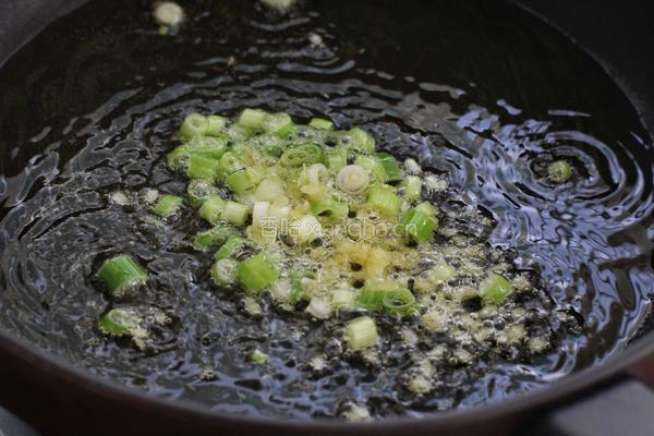香菇肉酱拌面的做法图解6