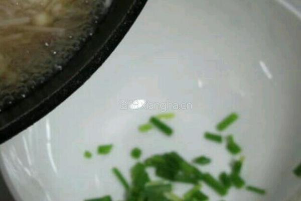 金针菇肉丝汤的做法图解8