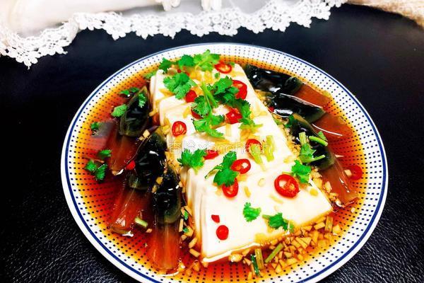 皮蛋拌豆腐的做法图解7