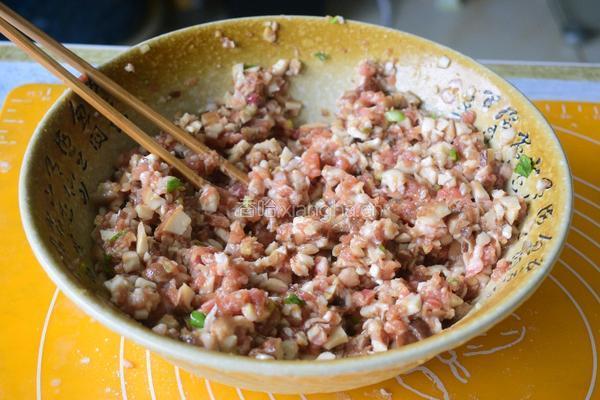 香菇肉包子的做法图解2