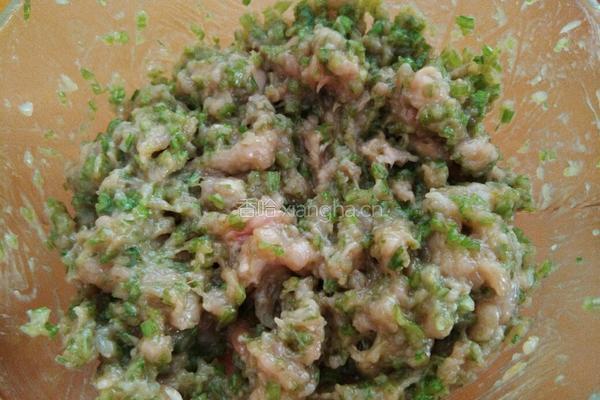 芹菜猪肉馅的做法图解10