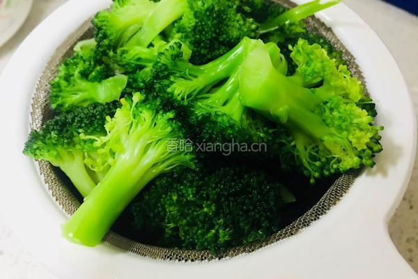蚝油西兰花的做法图解4