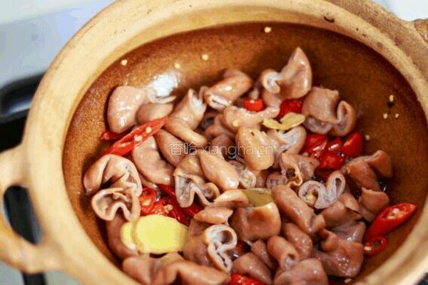 砂锅大肠炖豆腐的做法图解6