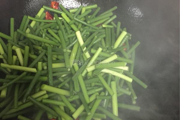 蒜苔土豆条的做法图解8