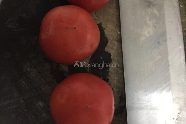 番茄肥牛的做法图解1