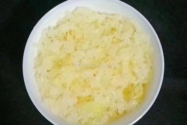 木瓜银耳汤 (宝宝辅食）的做法图解2