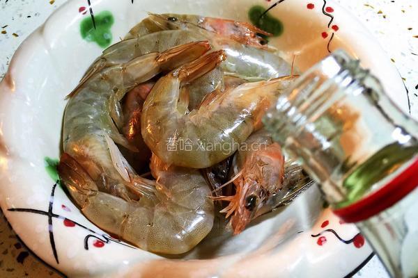 蒜蓉粉丝蒸虾的做法图解5