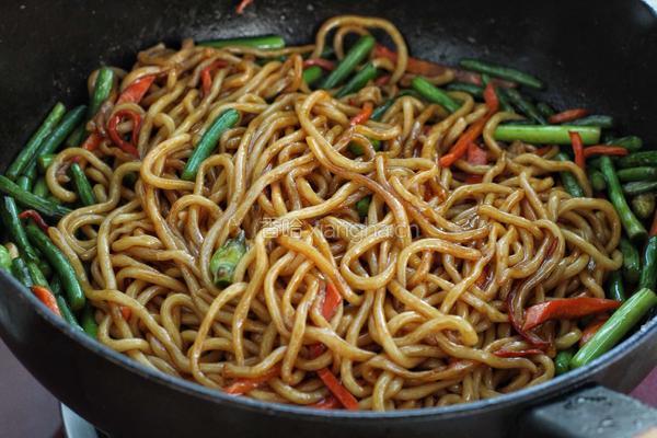 蒜苔肉丝炒面的做法图解8