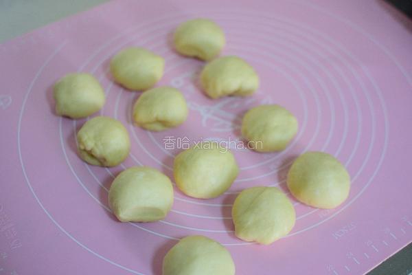 豆沙小餐包的做法图解4