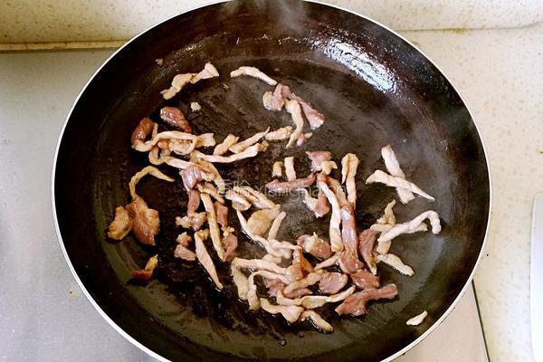 肉丝炒芹菜的做法图解4