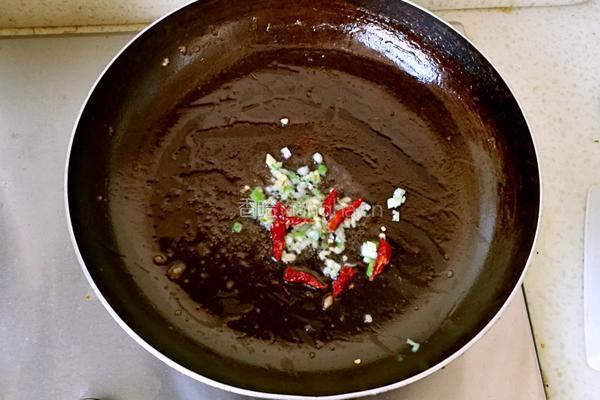 肉丝炒芹菜的做法图解5