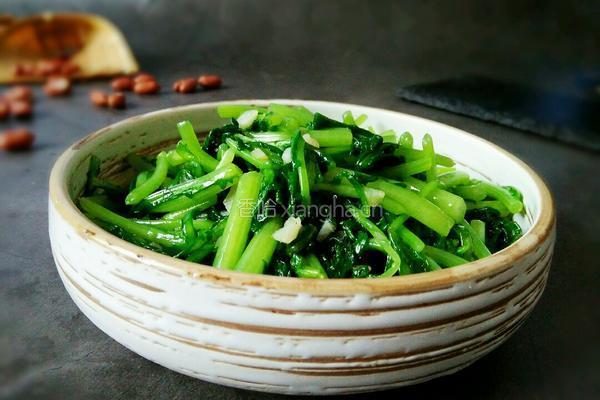 清炒蒜蓉茼蒿的做法图解8