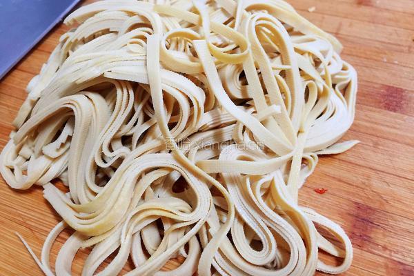 油淋干豆腐的做法图解1