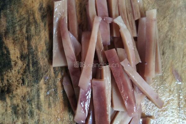 青椒炒鱿鱼的做法图解2