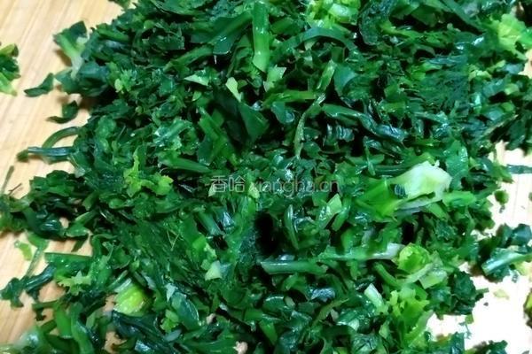 荠菜肉汤圆的做法图解2