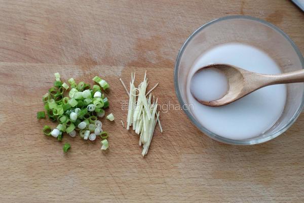 金沙虾仁炖豆腐的做法图解5