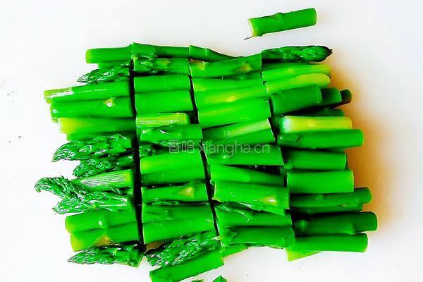腊肉芦笋的做法图解7