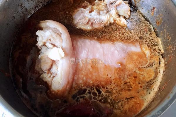 杀猪菜之酱肘子的做法图解4