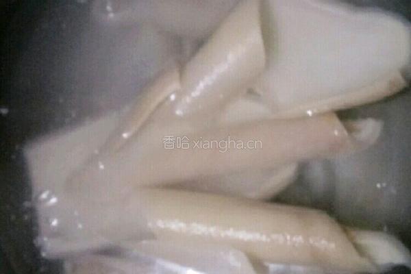 水晶猪皮冻的做法图解2