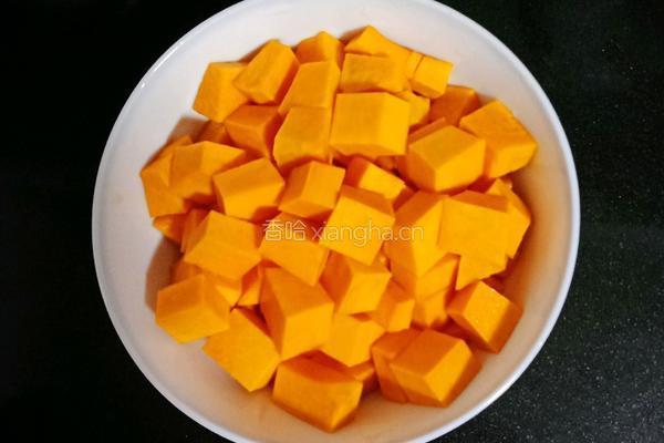 南瓜面线 (宝宝辅食）的做法图解1