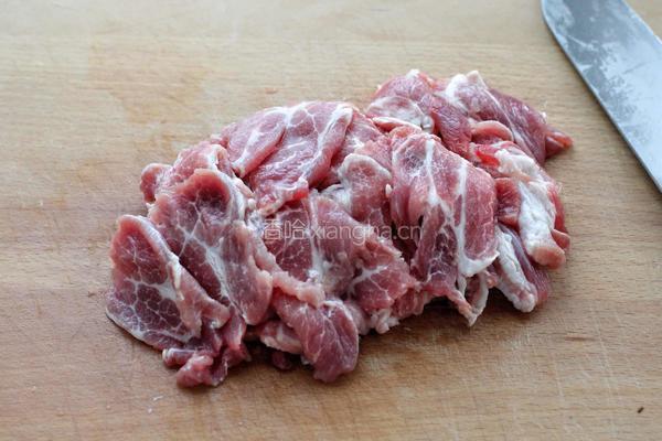 孜然洋葱炒肉片的做法图解2