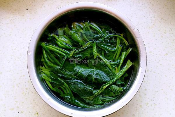 菠菜炒鸡蛋的做法图解3