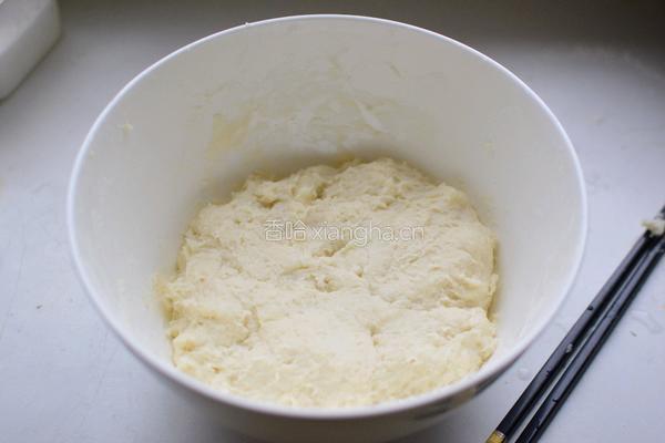 葱油饼的做法图解1