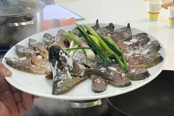 孔雀开屏鱼的做法图解8