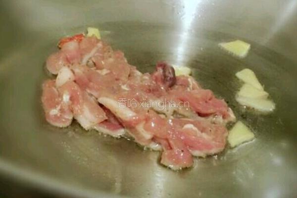 香菜炒肉丝的做法图解5