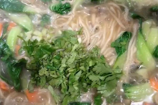 菌汤蔬菜面的做法图解8