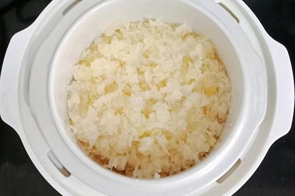 山药红枣银耳汤 (宝宝辅食）的做法图解6