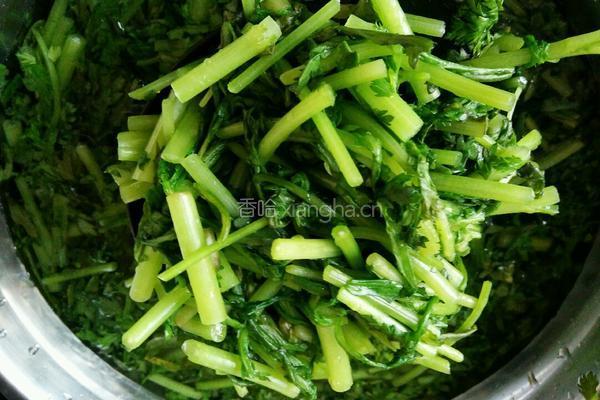 蒜拌茼蒿的做法图解2