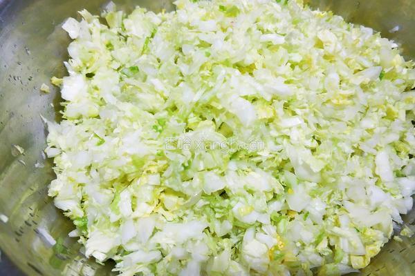 白菜水饺的做法图解3