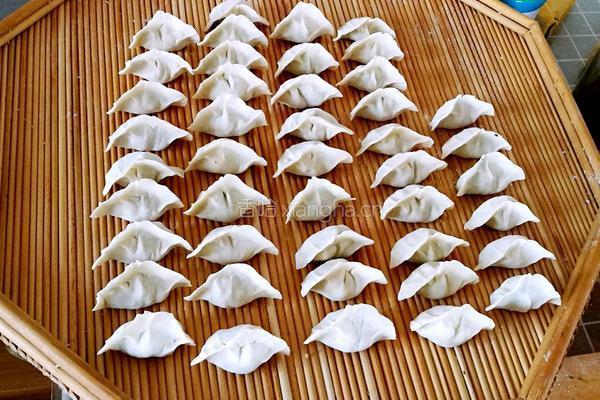 菠菜鸡蛋饺子的做法图解20