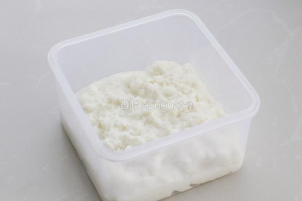 脆皮炸鲜奶的做法图解4