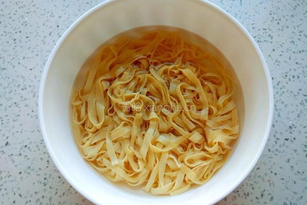 凉拌豆腐丝的做法图解4